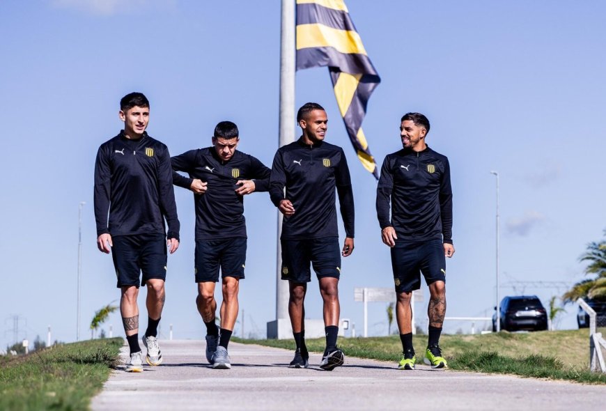 Peñarol viaja a Bolivia para jugar por Copa Libertadores