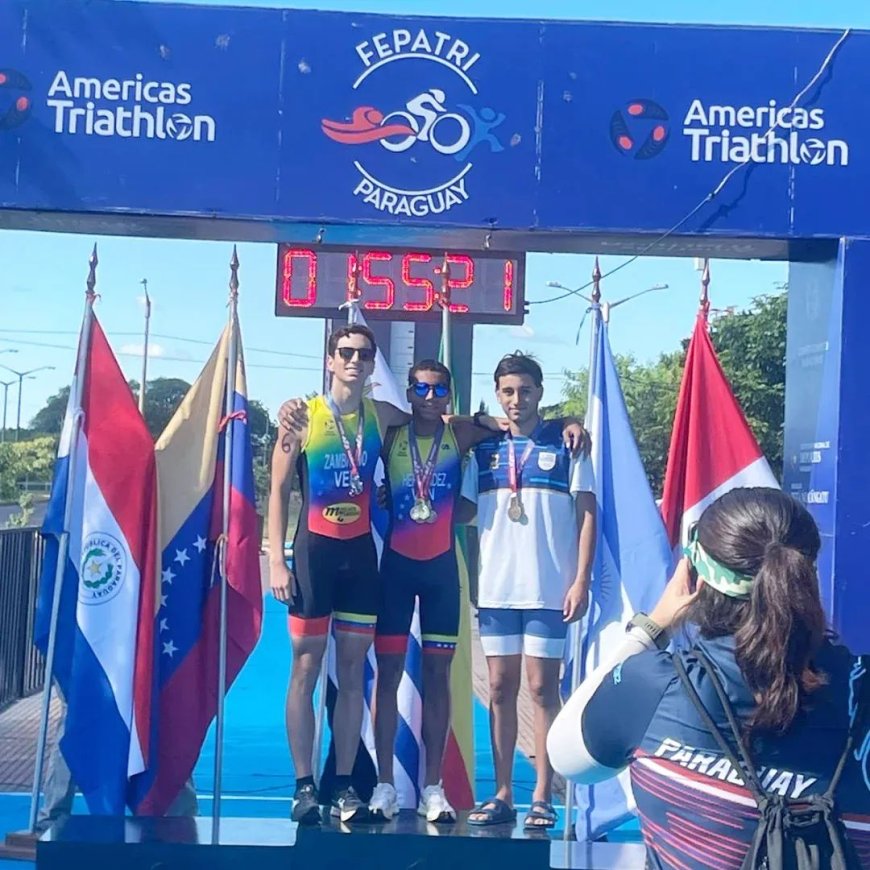 Triatletas duraznenses brillaron en Paraguay