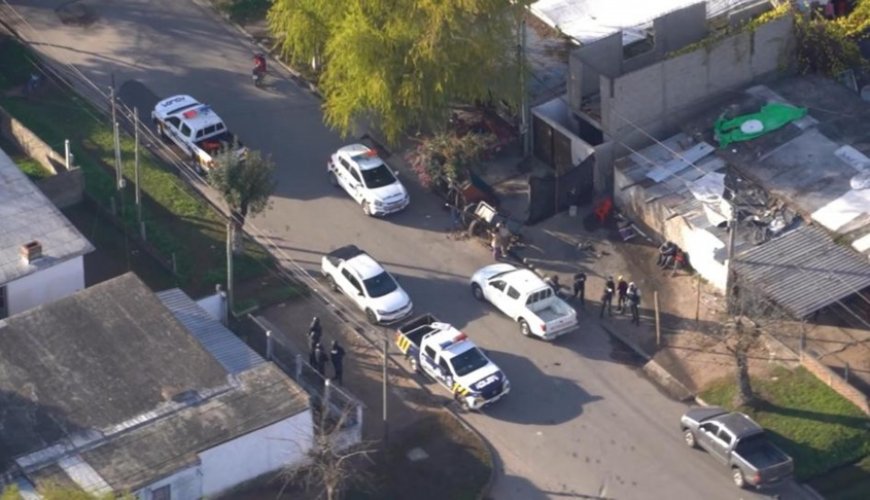 La noticia del día: la Policía detuvo a tres personas en Durazno tras realizar trece allanamientos donde se incautaron armas y drogas