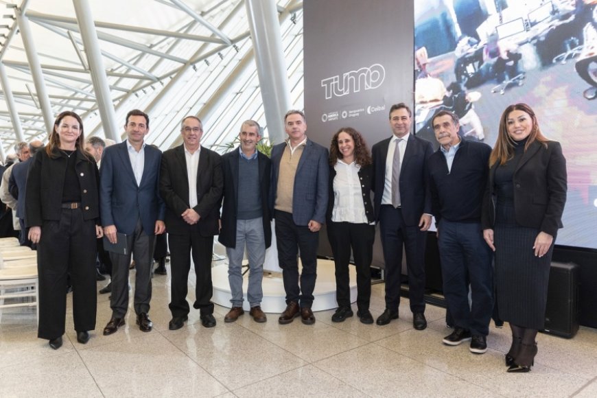 Presidente Yamandú Orsi: 'el que piense que voy a empezar a gobernar pateando toda la estantería, que siga esperando sentado'