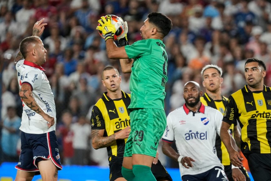 Peñarol: Campaña entrenó y podría atajar el domingo