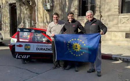 Algorta despidió al equipo Fernández, único representante uruguayo en competencia automovilística en Argentina