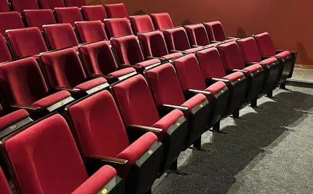Mayo llega al Pequeño Teatro de Durazno con cine nacional, títeres y un estreno propio