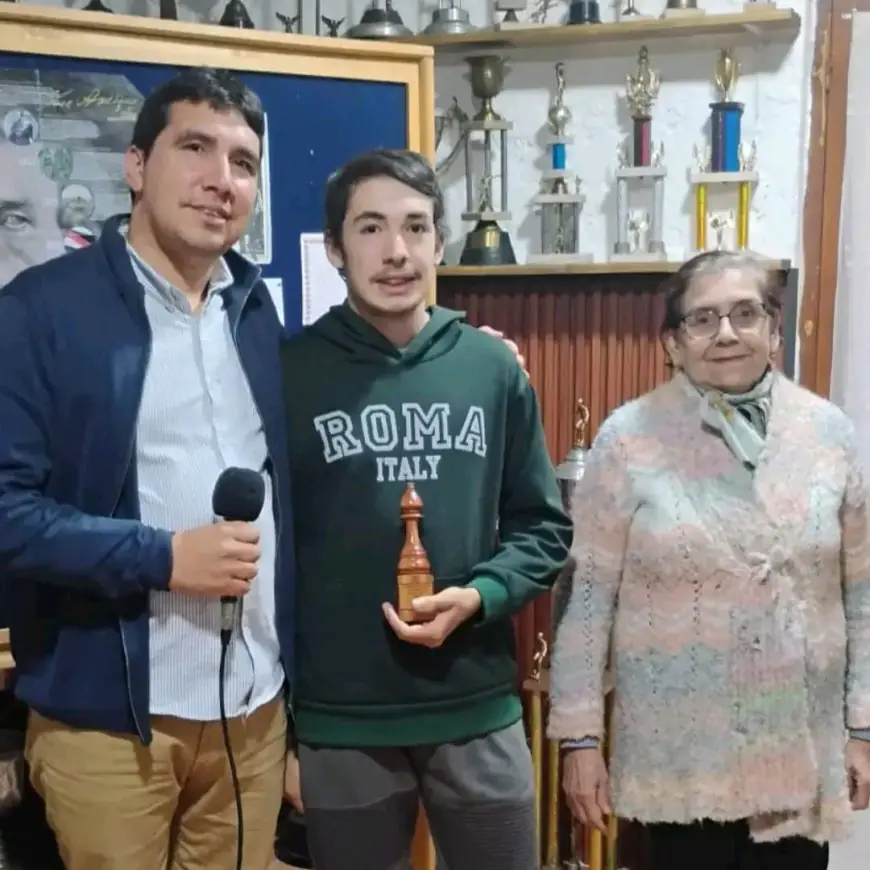 Mathias Barros se coronó campeón duraznense de Ajedrez en el torneo Blitz “Carlos Ferrari”