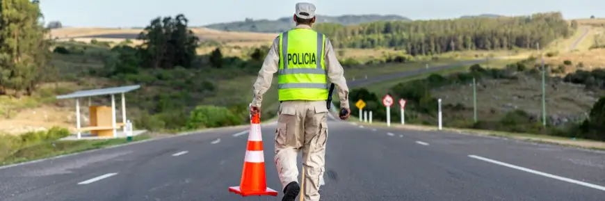 Una mujer quedó grave tras ser embestida por un motociclista en la Ruta 8