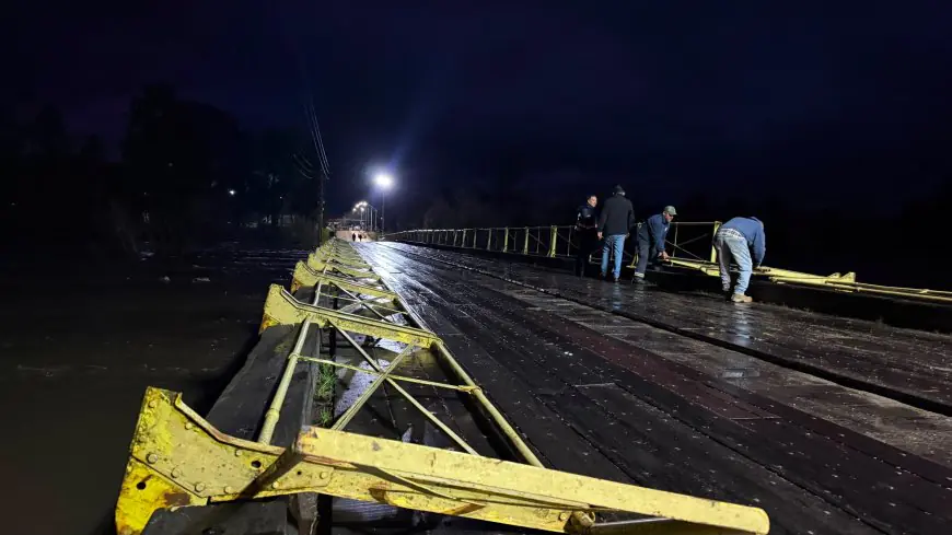 Cerraron el puente viejo de Durazno por la crecida del río Yí