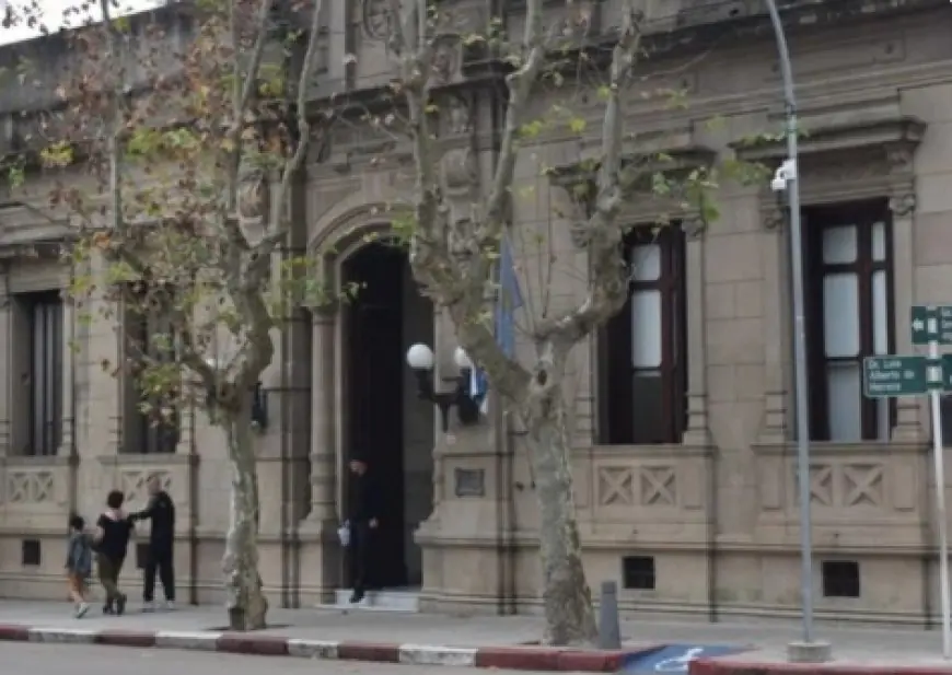 Abren llamado para psicólogos y trabajadores sociales con una carga de 20 horas semanales