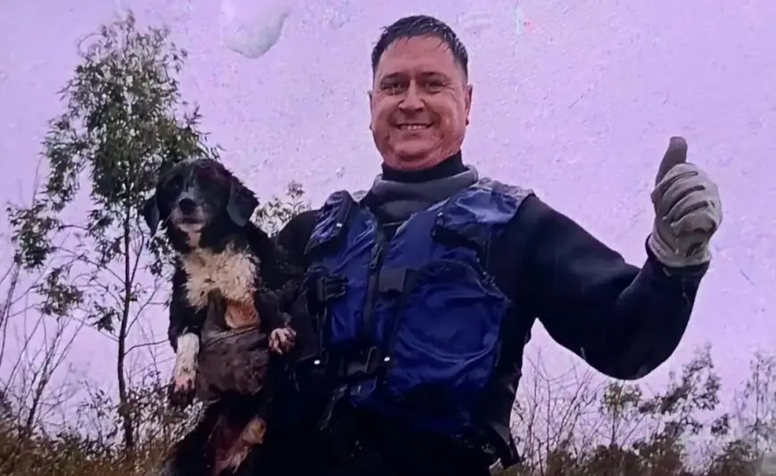 Bomberos de Durazno rescataron a un perro atrapado por la corriente en medio de las inundaciones