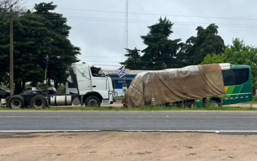 Baldenegro reclamó el retiro de vehículos siniestrados en Sarandí del Yí y pidió cargadores rápidos para autos eléctricos